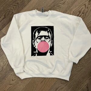 Gildan graphic crewneck